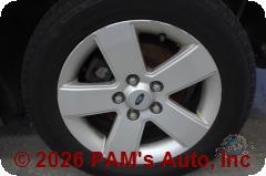 Vehicle photo 7