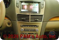 Vehicle photo 11