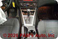Vehicle photo 12