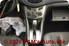 Vehicle photo 12