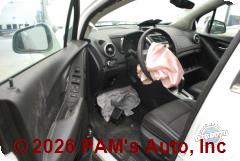 Vehicle photo 8