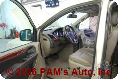 Vehicle photo 8