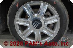 Vehicle photo 7