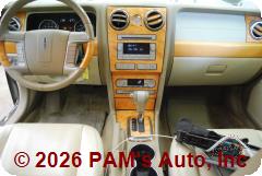 Vehicle photo 13