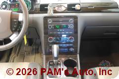 Vehicle photo 12