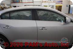 Vehicle photo 3