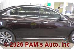 Vehicle photo 3