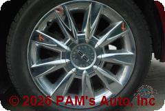 Vehicle photo 7