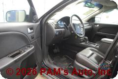 Vehicle photo 8