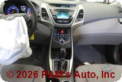 Vehicle photo 12