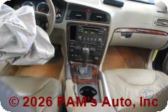 Vehicle photo 12