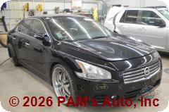 Vehicle photo 2