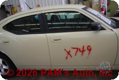 Vehicle photo 3