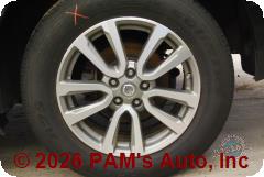 Vehicle photo 7
