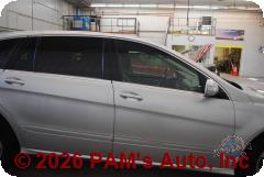 Vehicle photo 3