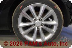 Vehicle photo 7