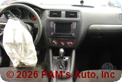 Vehicle photo 12