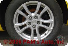 Vehicle photo 7