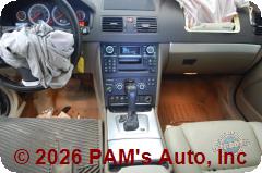 Vehicle photo 12