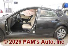 Vehicle photo 6