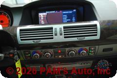 Vehicle photo 11