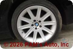 Vehicle photo 7