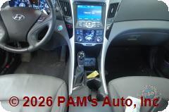 Vehicle photo 12