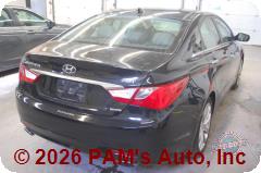 Vehicle photo 4