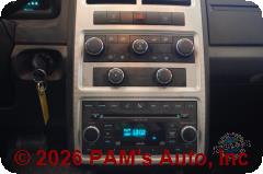Vehicle photo 11