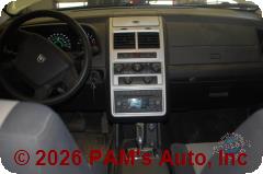 Vehicle photo 12