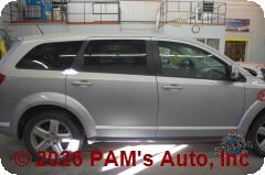 Vehicle photo 3