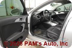 Vehicle photo 8