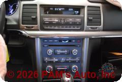 Vehicle photo 11