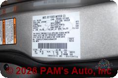 Vehicle photo 14