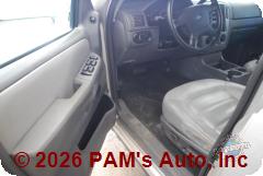 Vehicle photo 8