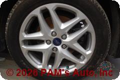 Vehicle photo 7