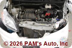 Vehicle photo 13