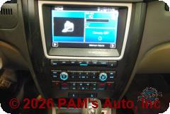 Vehicle photo 11