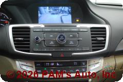 Vehicle photo 11