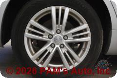 Vehicle photo 7