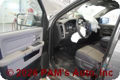 Vehicle photo 8