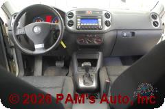 Vehicle photo 12