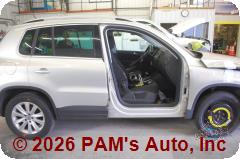 Vehicle photo 3