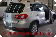Vehicle photo 4