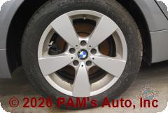 Vehicle photo 7