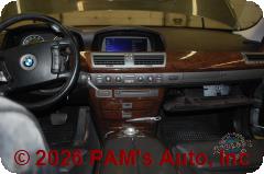 Vehicle photo 12