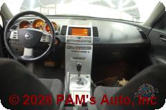Vehicle photo 12