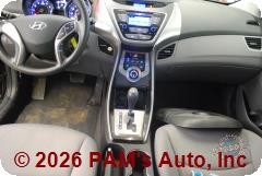 Vehicle photo 12
