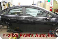 Vehicle photo 3