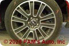 Vehicle photo 7